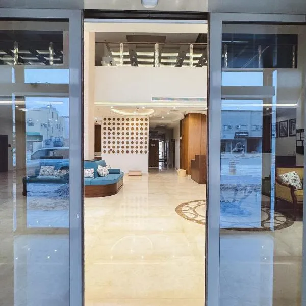 نخيل هجر للشقق الفندقية Nakheel Hajr Hotel Apartments，位于胡富夫的酒店