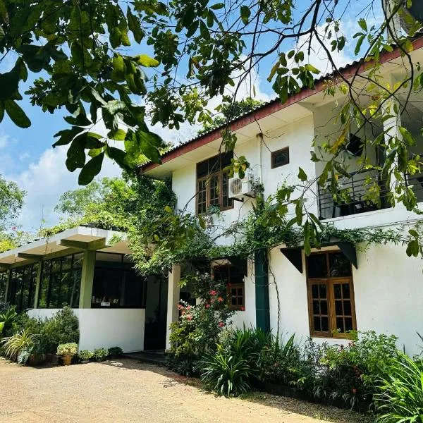 Samudra Luxe Resort，位于哈伯勒内的酒店