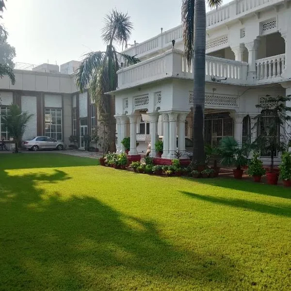 Colonial Heritage Bungalow，位于Prayagraj的酒店