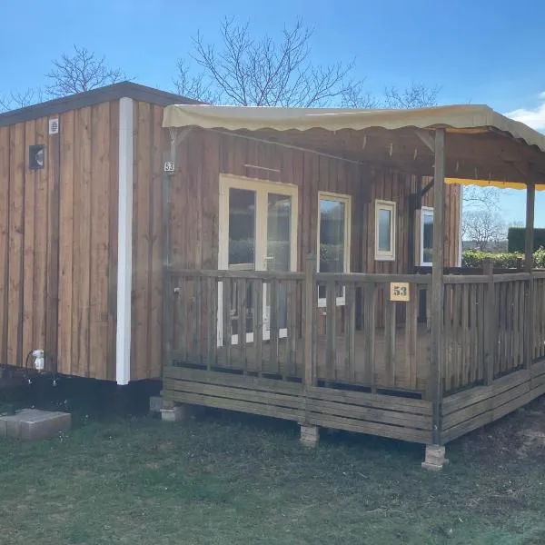 Camping Carrefour de l'Ardèche，位于Saint-Remèze的酒店