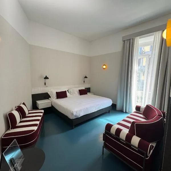 AdAram Suites，位于那不勒斯的酒店