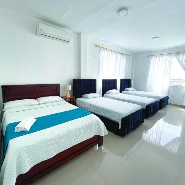 HOSTAL PIAZZOLLA，位于曼塔的酒店