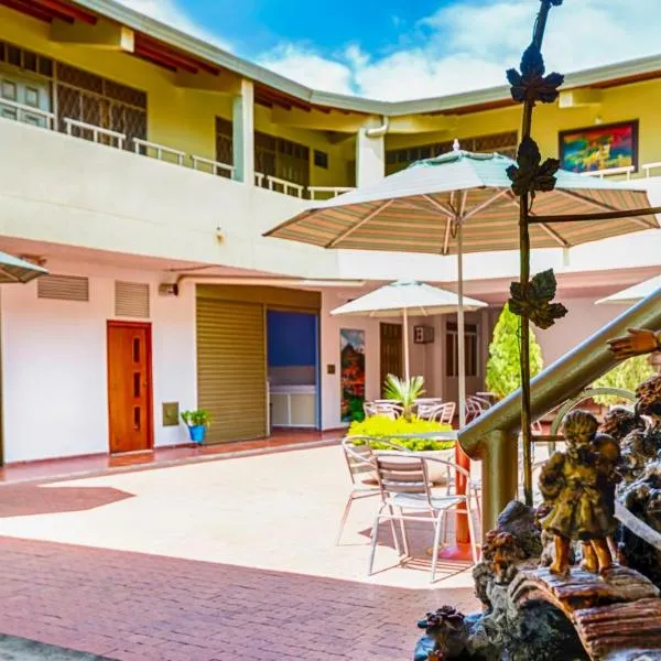 Hotel Primavera，位于佛罗里达布兰卡的酒店