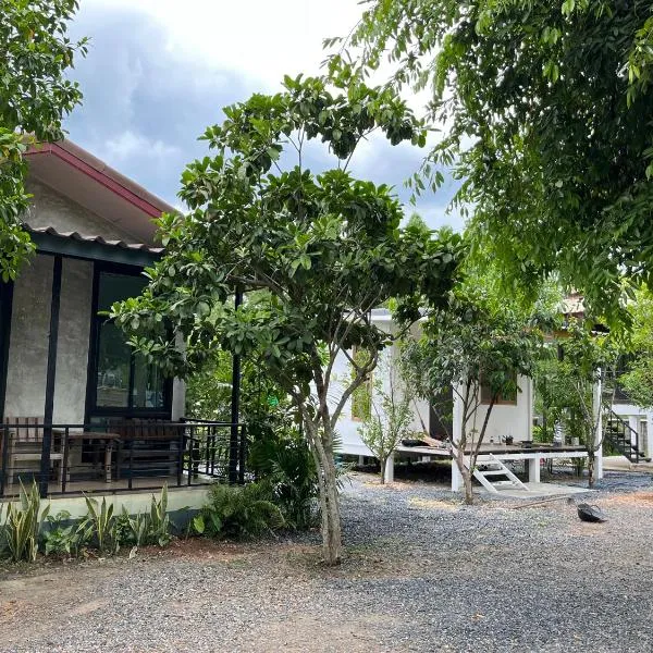 Sangkaset Resort，位于Ban Mong Muang的酒店
