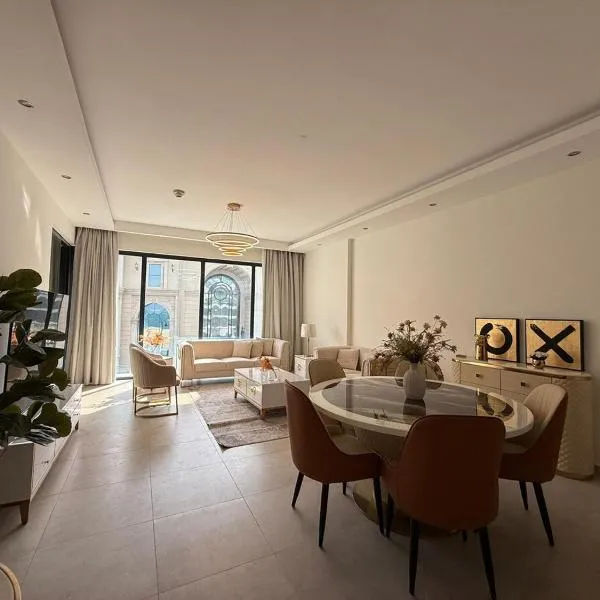 The Grand Vendôme View - Luxury apartment，位于Lusail的酒店