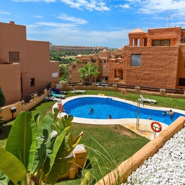 Coto Real Apartment with Pools & Big Terrace,位于马尼尔瓦的酒店