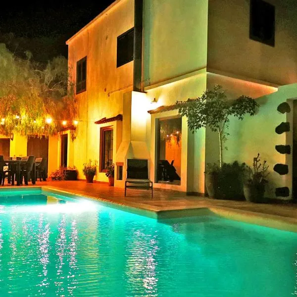 Casa La Costa, Pensión con vistas al mar，位于La Costa的酒店