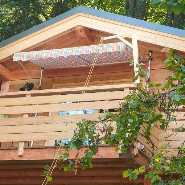 Camping Canopée，位于兰德里的酒店