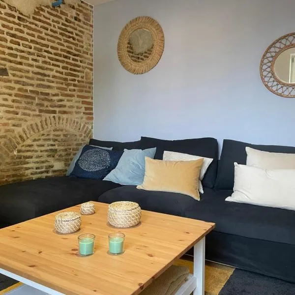 Appartement calme et chaleureux，位于Saint-Germain-du-Bois的酒店