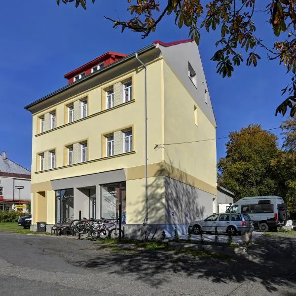 Blatensky House 393 - Apartmá 2，位于阿贝尔塔米的酒店