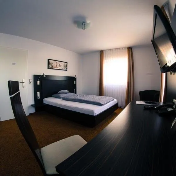 Hotel Enztal Garni，位于比蒂希海姆-比辛根的酒店