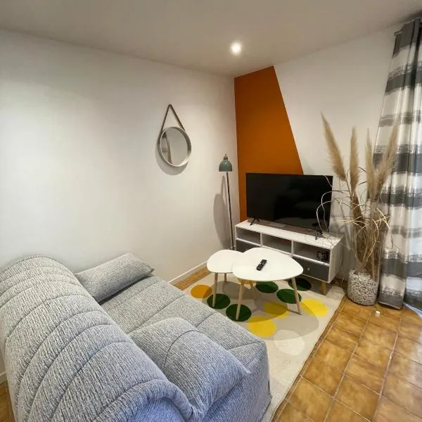 Studio indépendant Boulouris，位于圣拉斐尔的酒店