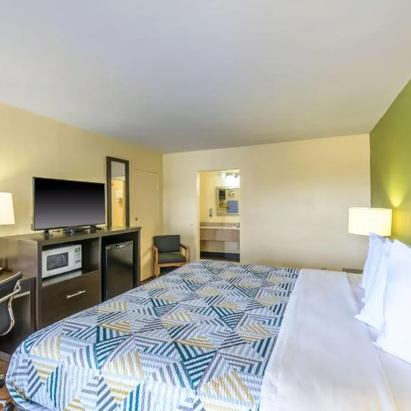 Motel 6 Forsyth, GA Tift College，位于福赛斯的酒店