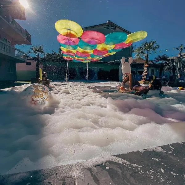 Casa Barbie Costinesti，位于科斯蒂内什蒂的酒店