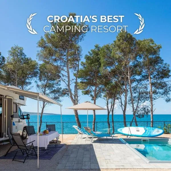 Aminess Style Camping Avalona Resort - Pitches，位于波弗加纳的酒店