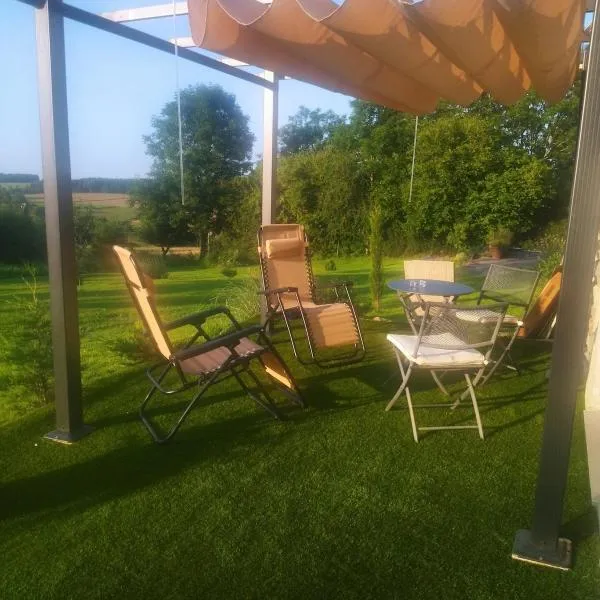 Mini gite 2à3 personnes Studio 7，位于Gelles的酒店