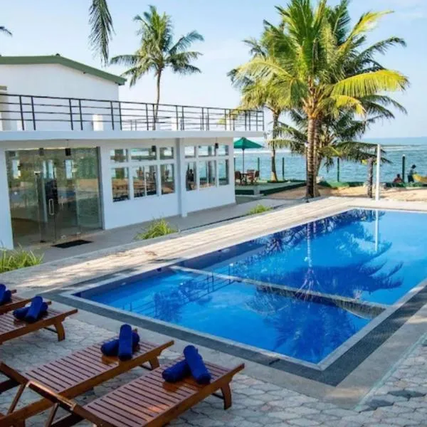 Manara Beach Resort，位于本托塔的酒店