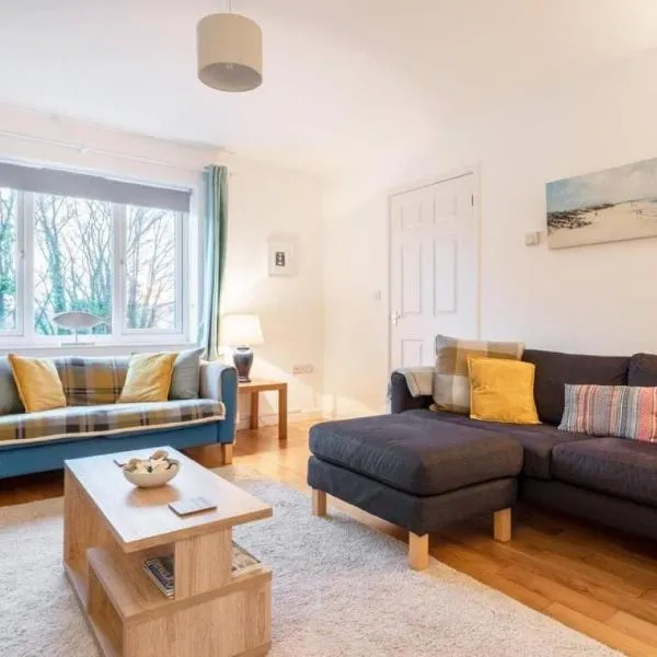 Family Home in Hayle close to Gwithian Beach,位于Phillack的酒店