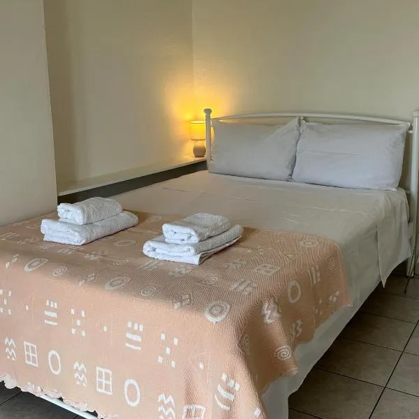 Port Breeze Apartment，位于卡罗维西的酒店