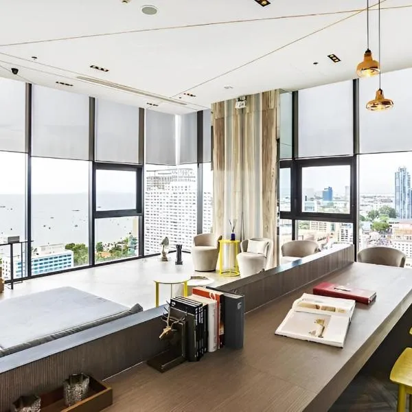 Condo Next to Central Mall with Infinity Pool，位于南芭堤雅的酒店