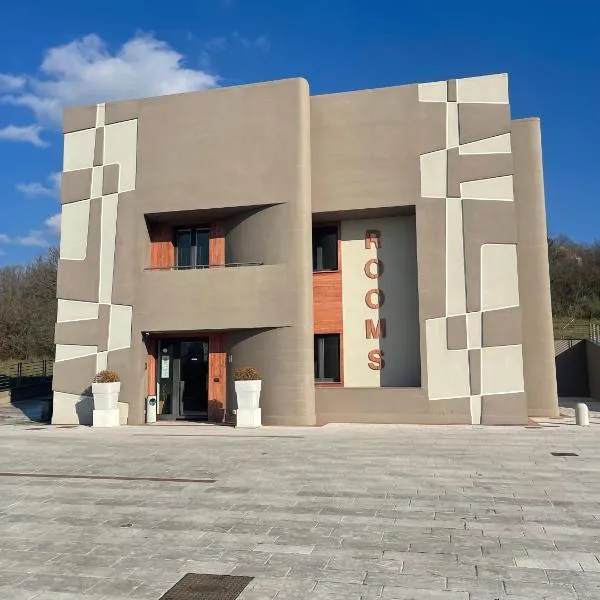 Rooms affittacamere，位于Lioni的酒店