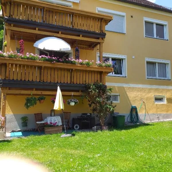 Sylvias Burgblick，位于Trausnitz的酒店