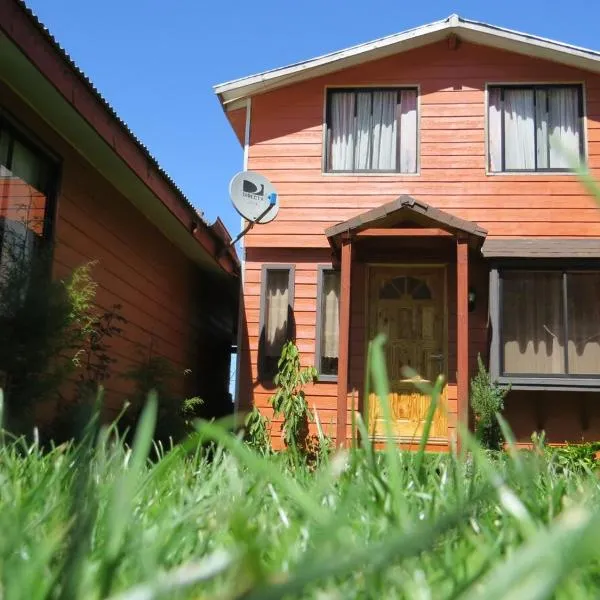 CABAÑITA EN ARRIENDO Neltume huilo huilo Chile，位于内尔图梅的酒店
