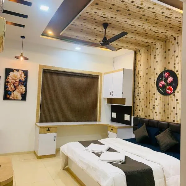 The Royal Luxor 3Bhk Villa，位于浦那的酒店