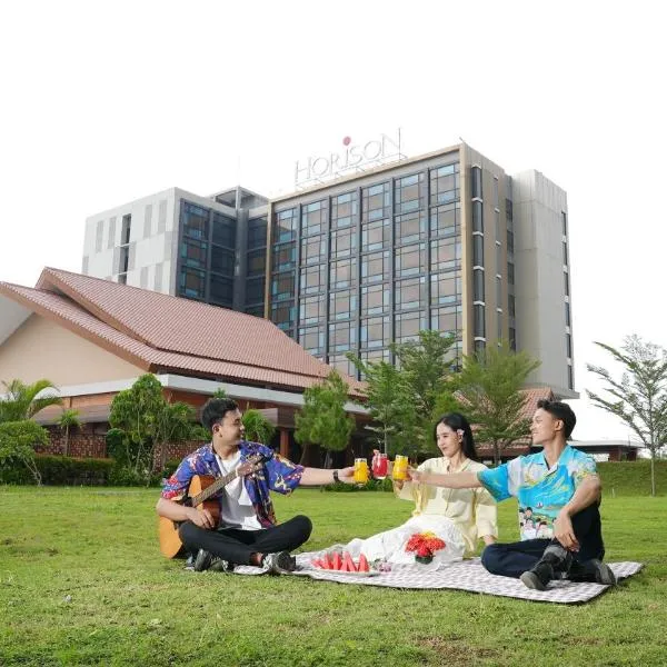 Hotel Metland Smara Kertajati，位于马贾伦卡的酒店