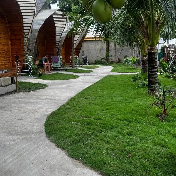 The Backyard Inn，位于莫阿尔博阿的酒店