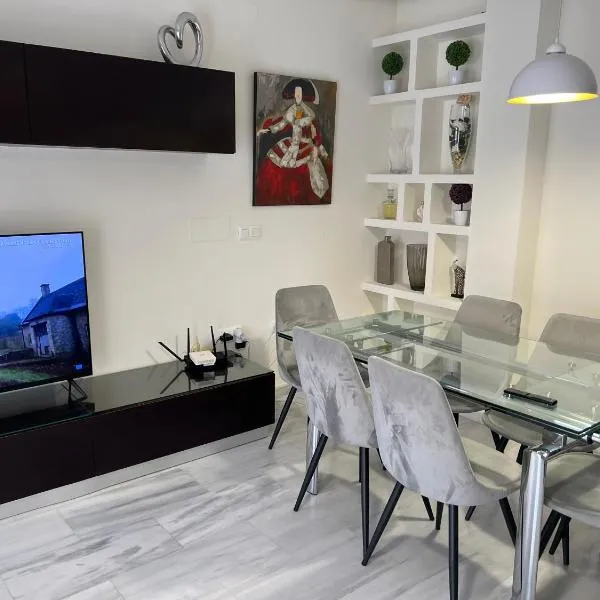 Apartment Quintana Center Parking Gratis，位于卢塞纳的酒店