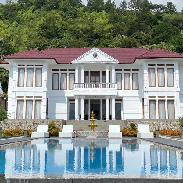 Toba Retreat Mansion and Villas，位于Tomok的酒店