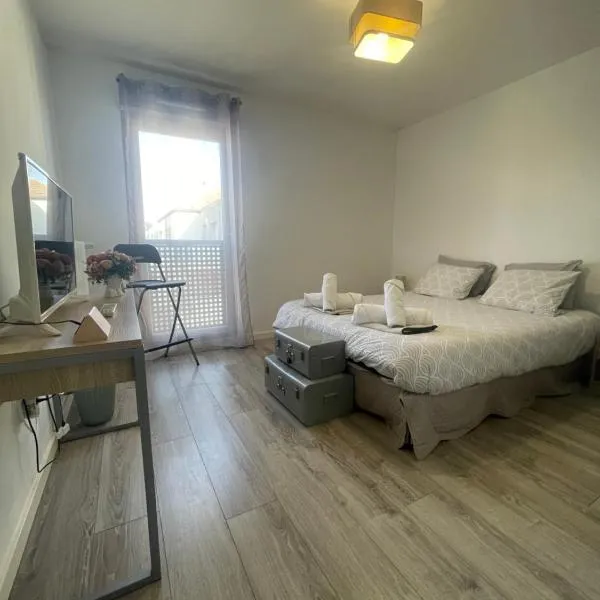 Luxury apartment near CDG & Parc Asterix，位于Vémars的酒店