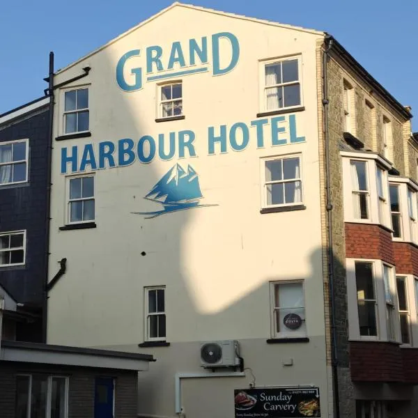 The Grand Harbour hotel，位于伊尔弗勒科姆的酒店