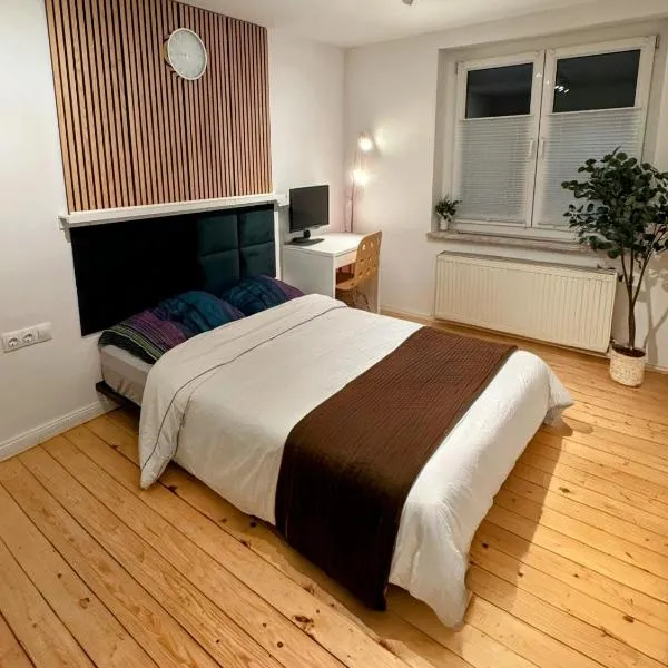 Bedroom with free parking，位于Borsdorf的酒店
