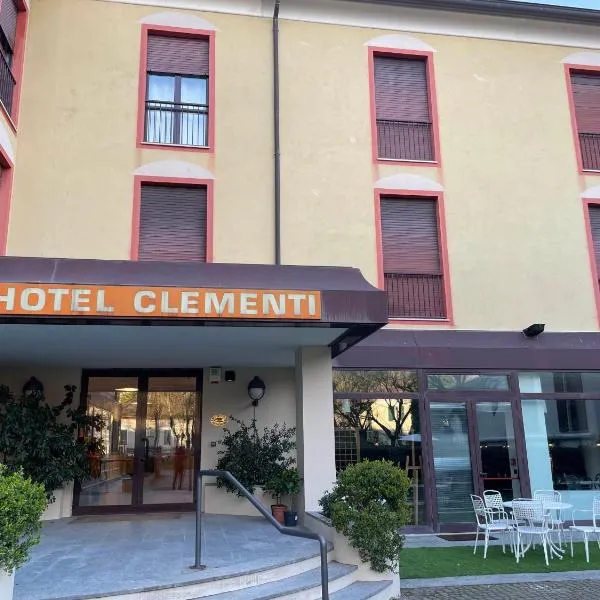 Hotel Clementi，位于萨利切泰尔梅的酒店