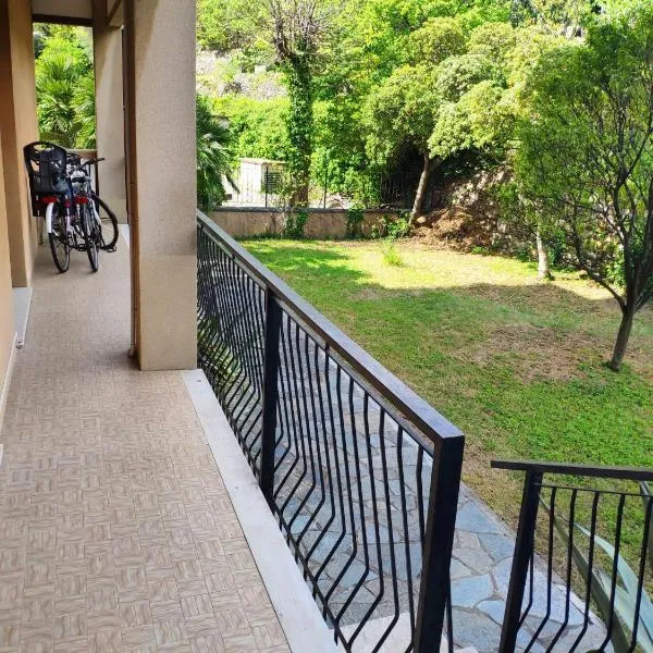 LePalme，位于阿拉西奥的酒店