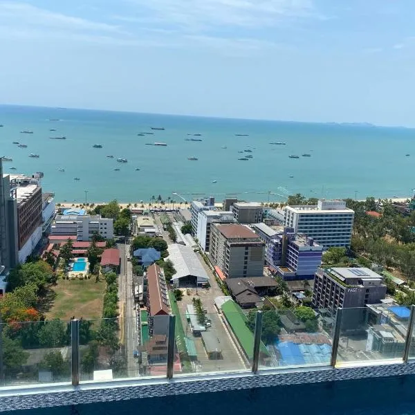The base in pattaya city，位于芭堤雅市中心的酒店
