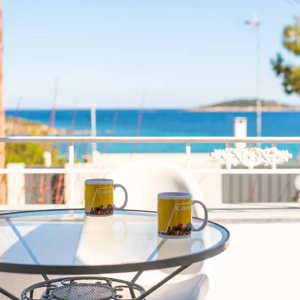 Periklis Beach House Near Athens Airport，位于阿特米达的酒店