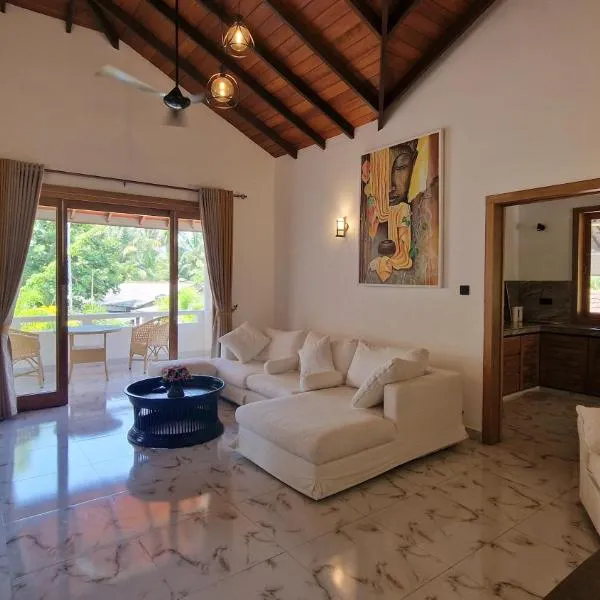 Sunny Villa，位于贝鲁沃勒的酒店