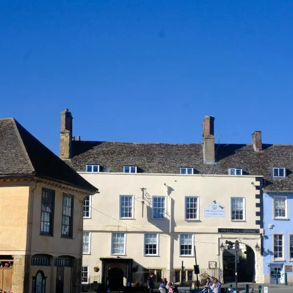 The Old Crown Coaching Inn，位于法灵登的酒店