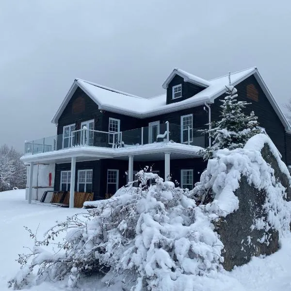 Domaine la foret enchantee，位于Notre-Dame-Des-Bois的酒店