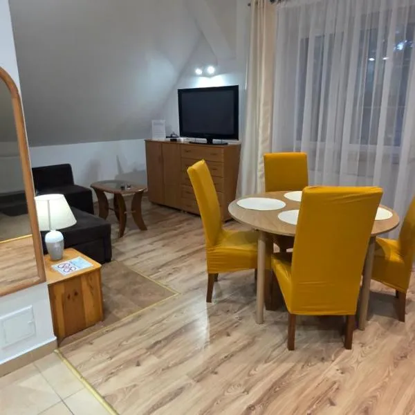 Cudowny Zakątek z Ogrodem i Basenem，位于Bukwica的酒店
