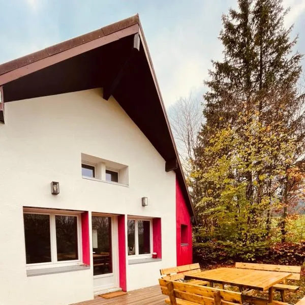 Chalet cosy entre lacs et montagnes，位于梅塔比耶的酒店