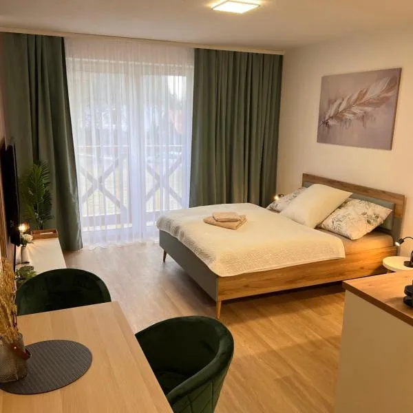 Moderný apartmán Siesta Key v srdci Rajeckých Teplíc，位于劳耶克特普利采的酒店