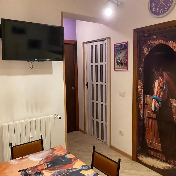 LA CASA DEL CAVALLO - The horse house，位于萨萨里的酒店