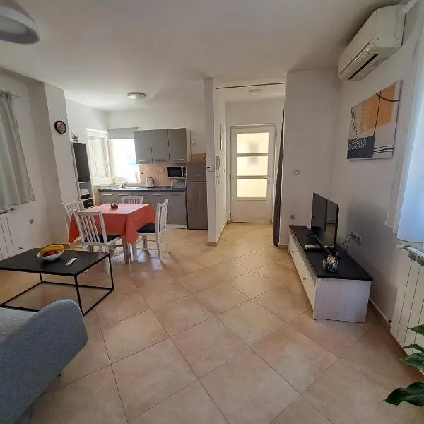 Apartman Petra，位于扎达尔的酒店