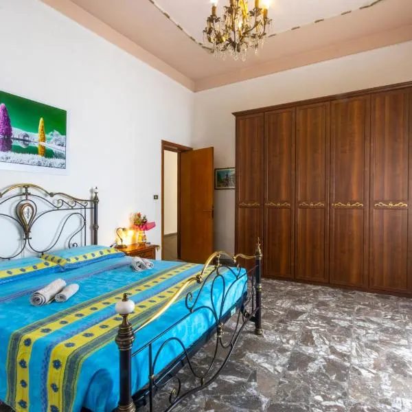 Appartamento Carducci tra Chiesa e Mare，位于托尔托雷托的酒店