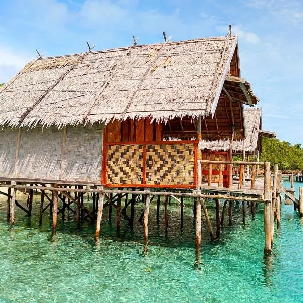 Rosye homestay raja ampat，位于Fam的酒店
