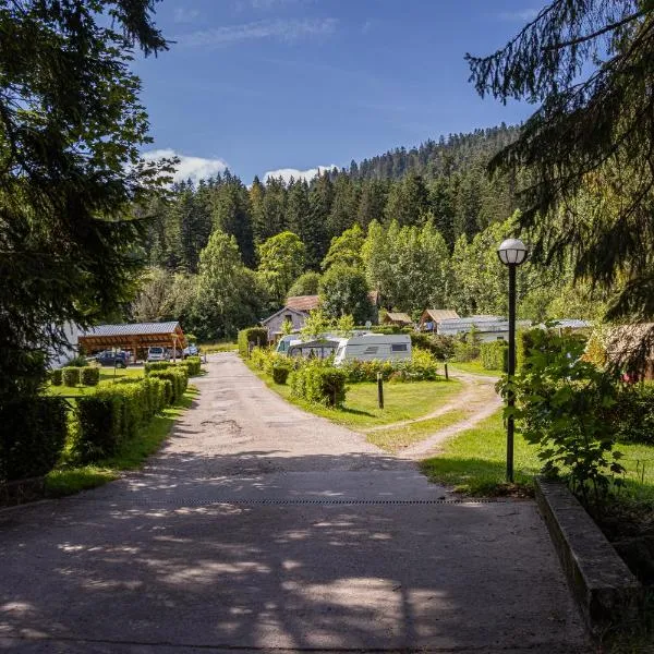 Camping Les Granges Bas - Tiny House - Lodges - Mobilhomes，位于热拉梅的酒店